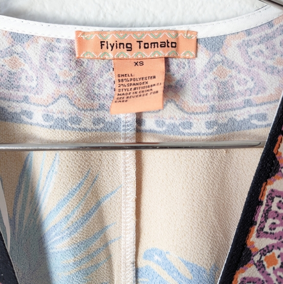 Flying Tomato Blouse - Picture 4 of 5